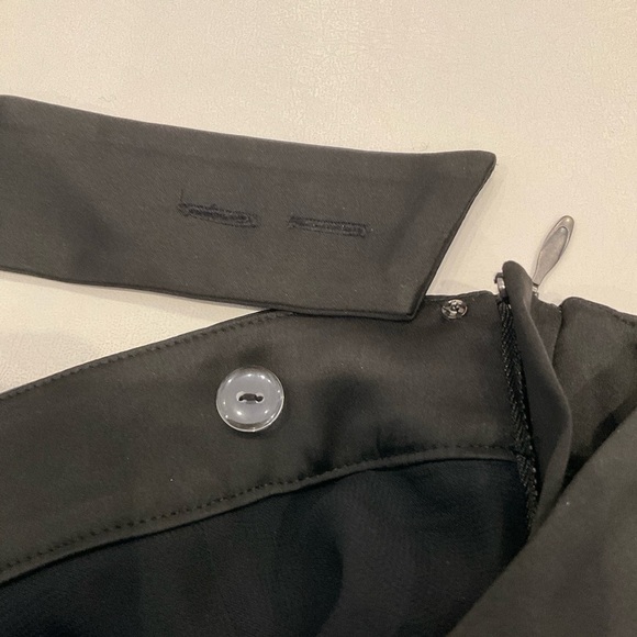 Reformation Rayne Satin Top Peplum Style  Square Neck in Black Size 6 - Picture 11 of 15